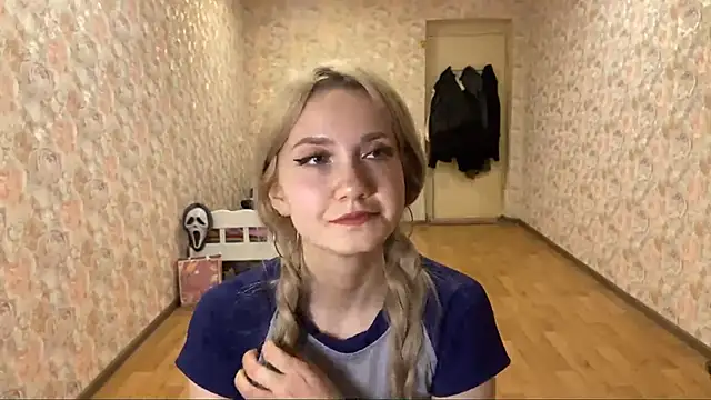 Snapshot of BerneiiceNases chatting on 01.17.26 BerneiiceNases online show from 01.17.26