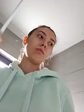 Virgin Pussy SquirtX online show from 03.20.26