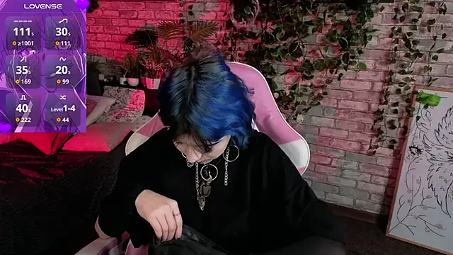 Ashley Veil online show from 02.05.26