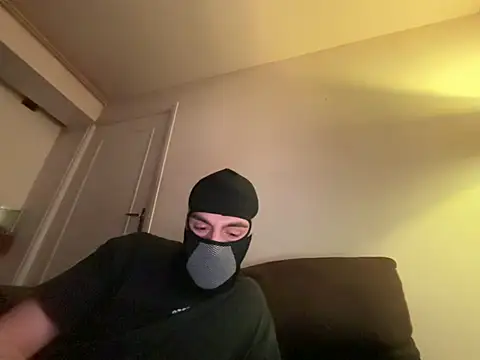 Shy FrenchBottom online show from 02.04.26