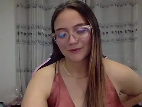 LOLA R  online show from 02.14.26