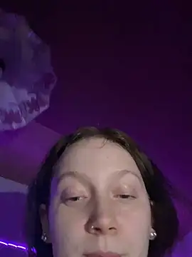 YoungLisaa18 online show from 02.10.26