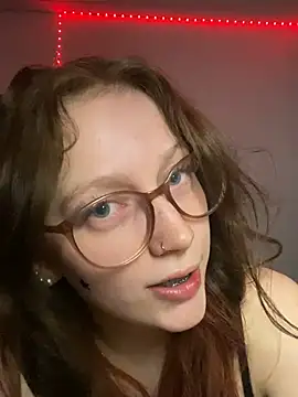 YoungLisaa18 online show from 03.09.26