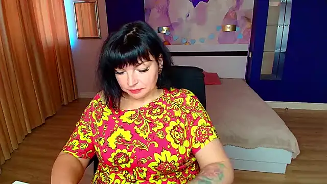 Victoria booth online show from 04.22.26