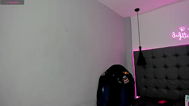 scarletcherry18 online show from 06.12.26
