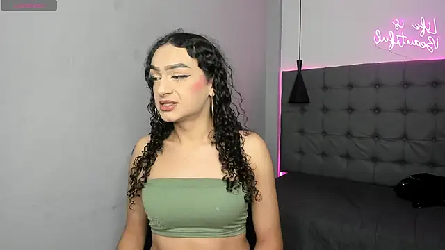 scarletcherry18 online show from 06.15.26