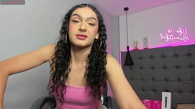 scarletcherry18 online show from 07.17.26