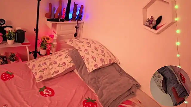 Snapshot of 25sweetlilbunny chatting on 06.13.26 25sweetlilbunny online show from 06.13.26