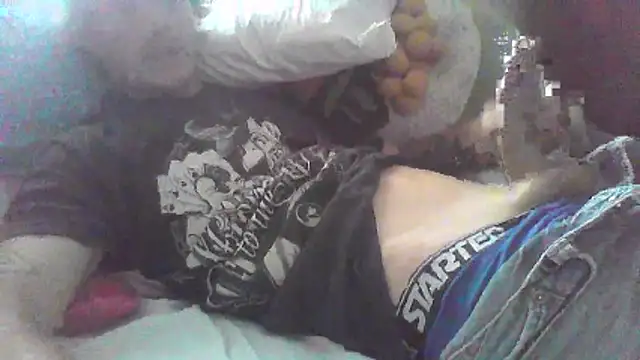 Snapshot of HungandHynotic chatting on 03.25.26 HungandHynotic online show from 03.25.26