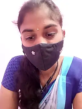 Snapshot of Tamil_Hot_RoyalQueen chatting on 05.18.26 Tamil Hot RoyalQueen online show from 05.18.26