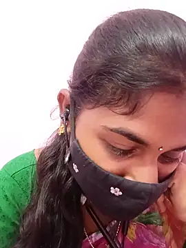 Snapshot of Tamil_Hot_RoyalQueen chatting on 06.10.26 Tamil Hot RoyalQueen online show from 06.10.26