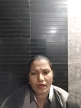 Snapshot of Loveina_horny chatting on 01.16.26 Loveina horny online show from 01.16.26