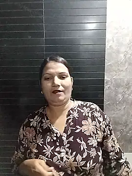 Snapshot of Loveina_horny chatting on 01.19.26 Loveina horny online show from 01.19.26