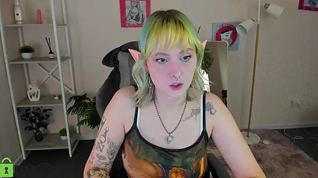 Snapshot of Roziett_Belle chatting on 02.02.26 Roziett Belle online show from 02.02.26