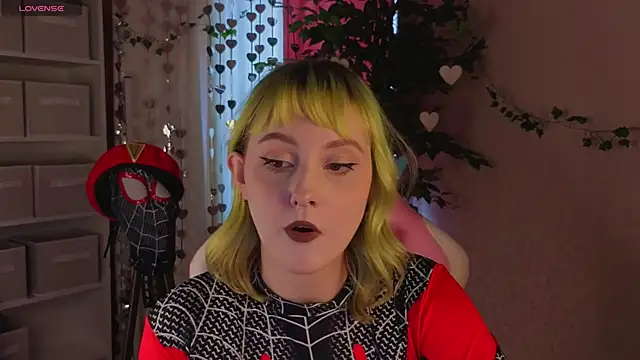 Snapshot of Roziett_Belle chatting on 03.06.26 Roziett Belle online show from 03.06.26