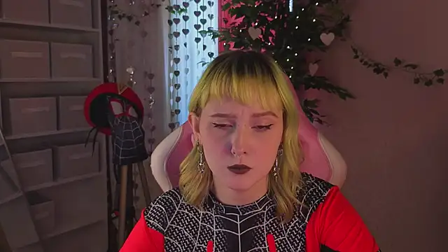 Snapshot of Roziett_Belle chatting on 03.08.26 Roziett Belle online show from 03.08.26