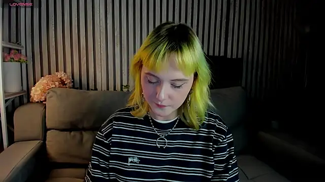 Snapshot of Roziett_Belle chatting on 03.20.26 Roziett Belle online show from 03.20.26