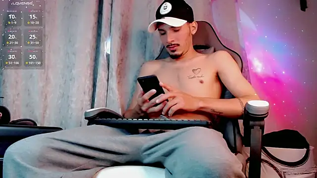 Snapshot of Yankees_xxx chatting on 06.17.26 Yankees xxx online show from 06.17.26