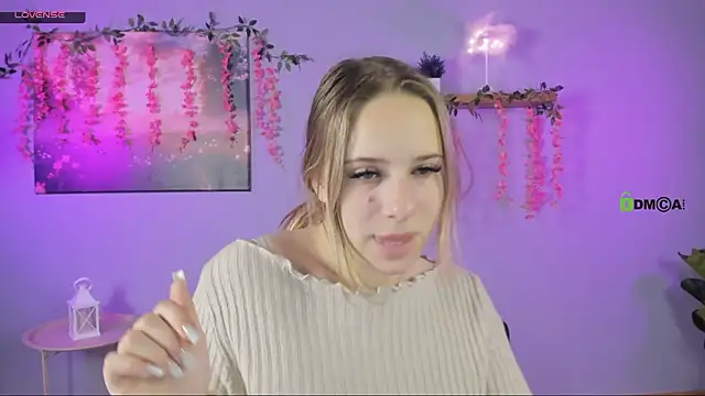 Snapshot of miles_candy chatting on 01.18.26 miles candy online show from 01.18.26