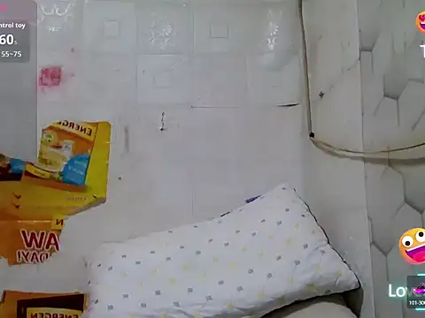 HugeAgatha online show from 05.02.26