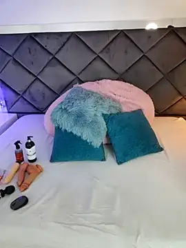 Snapshot of Lucia_fastcollins chatting on 01.15.26 Lucia fastcollins online show from 01.15.26