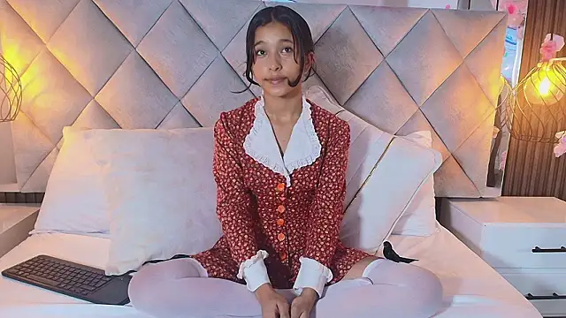 Snapshot of Real_virgin_Pussy chatting on 02.25.26 Real virgin Pussy online show from 02.25.26