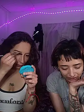 Snapshot of AlexxaAndRileyy chatting on 06.28.26 AlexxaAndRileyy online show from 06.28.26