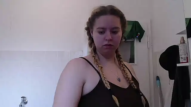 Mia lou05 online show from 05.10.26