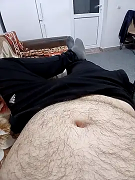 Snapshot of madalin80 chatting on 01.12.26 madalin80 online show from 01.12.26