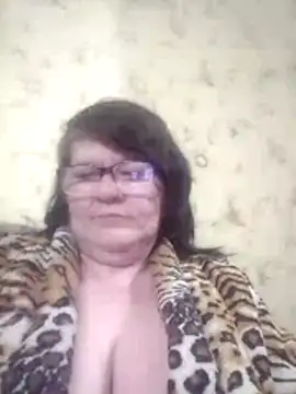 NysiOlsen online show from 04.21.26