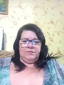 Snapshot of NysiOlsen chatting on 05.15.26 NysiOlsen online show from 05.15.26