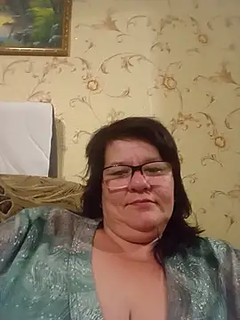 Snapshot of NysiOlsen chatting on 05.29.26 NysiOlsen online show from 05.29.26