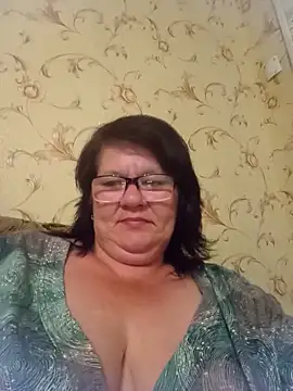Snapshot of NysiOlsen chatting on 06.17.26 NysiOlsen online show from 06.17.26