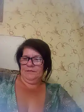 Snapshot of NysiOlsen chatting on 08.04.26 NysiOlsen online show from 08.04.26