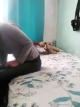 TWOLOVE16 online show from 04.02.26