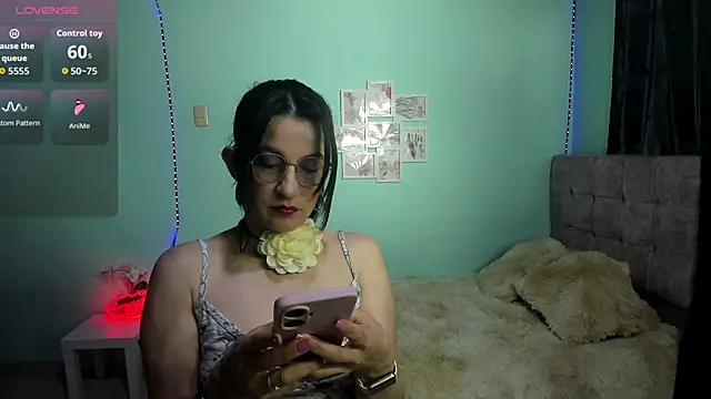 Snapshot of talia_mystic chatting on 08.03.26 talia mystic online show from 08.03.26