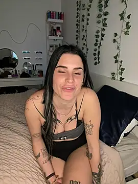 julieeeeee75 online show from 01.18.26