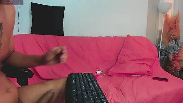 Snapshot of Zara_Foxxx_ chatting on 02.16.26 Zara Foxxx online show from 02.16.26