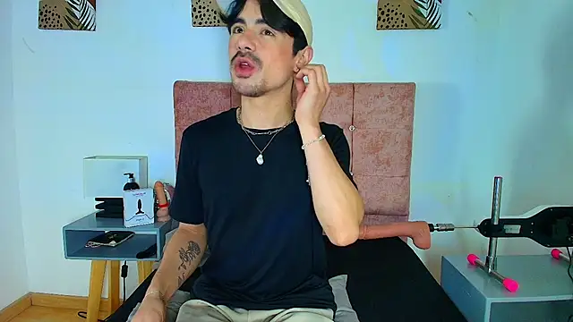 Ethan Briggs  online show from 02.06.26