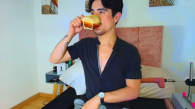 Ethan Briggs  online show from 02.13.26