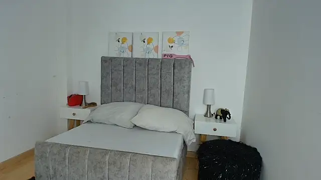 Snapshot of Lucy_Carson_ chatting on 01.14.26 Lucy Carson online show from 01.14.26