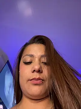 Pretty  Milf online show from 03.10.26