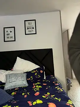Pretty  Milf online show from 06.22.26