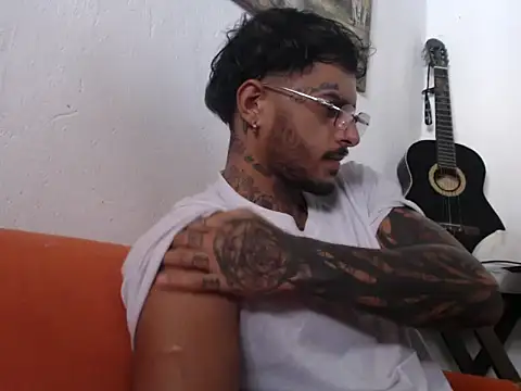 liyamjunior online show from 03.06.26