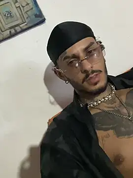 liyamjunior online show from 03.08.26