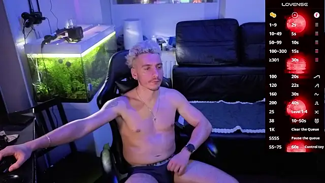 Rayzel White online show from 02.13.26