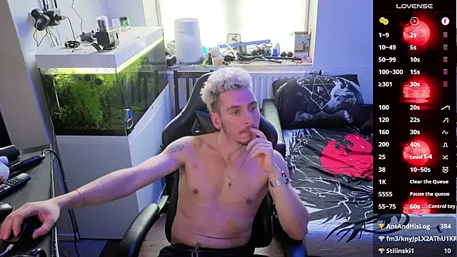 Rayzel White online show from 02.24.26