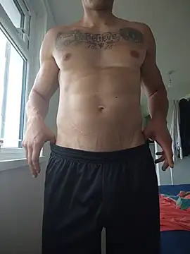 Snapshot of Fitdick4ubb chatting on 06.18.26 Fitdick4ubb online show from 06.18.26