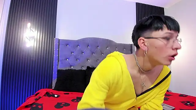 Snapshot of Alexander_Collinss chatting on 02.03.26 Alexander Collinss online show from 02.03.26