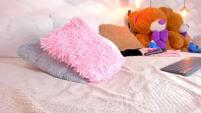 Snapshot of tiarha_18 chatting on 02.03.26 tiarha 18 online show from 02.03.26